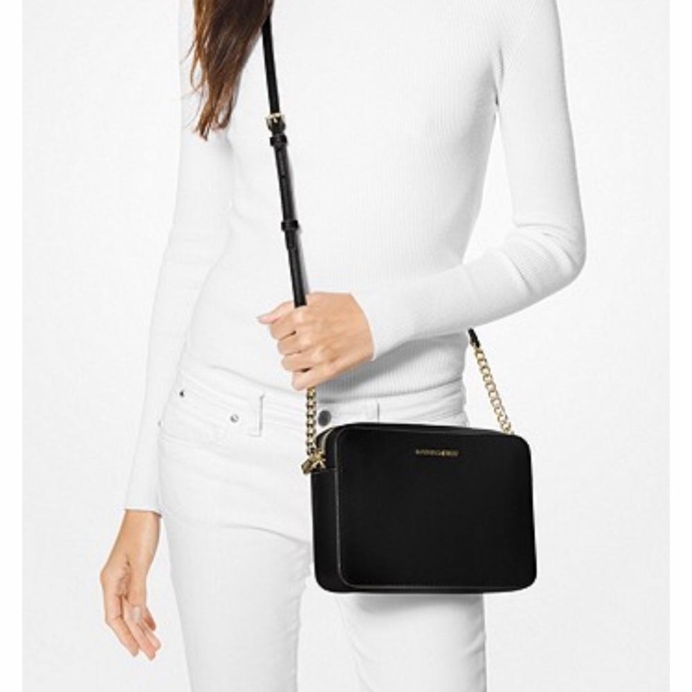 Michael Kors Black crossbody NWOT💫